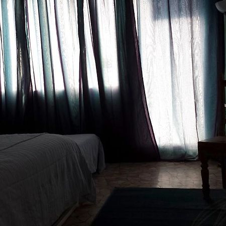 Der Bahnhof B&B Pisa Buitenkant foto